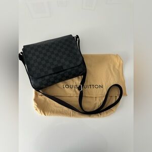 Louis Vuitton messenger bag